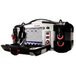 Monitor-desfibrilador Corpuls 1 para emergencias, combinando monitorización cardíaca, desfibrilación y soporte vital avanzado en pacientes críticos.