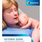 Simulador VICTORIA® S2200 para práctica de soporte vital avanzado y manejo de emergencias críticas en adultos.